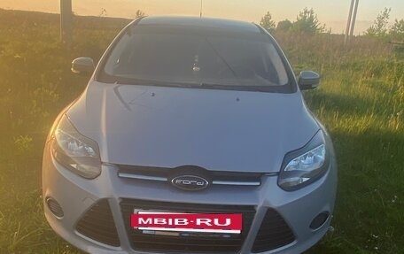 Ford Focus III, 2013 год, 850 000 рублей, 2 фотография