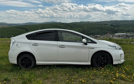 Toyota Prius, 2012 год, 1 330 000 рублей, 4 фотография