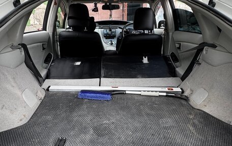 Toyota Prius, 2012 год, 1 330 000 рублей, 12 фотография
