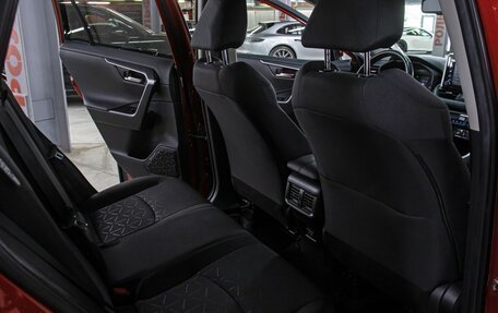 Toyota RAV4, 2022 год, 3 595 000 рублей, 12 фотография