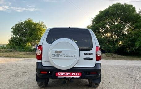 Chevrolet Niva I рестайлинг, 2017 год, 750 000 рублей, 8 фотография