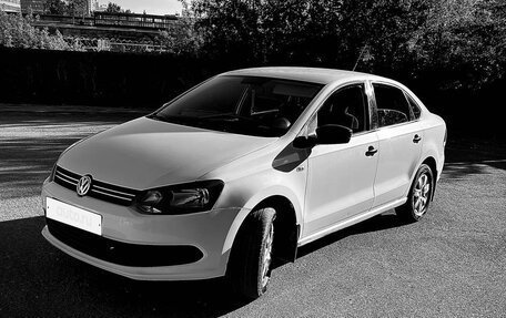 Volkswagen Polo VI (EU Market), 2012 год, 550 000 рублей, 2 фотография