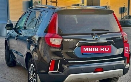 Geely Emgrand X7 I, 2019 год, 1 430 000 рублей, 4 фотография