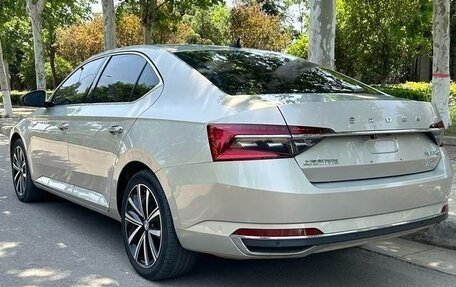 Skoda Superb III рестайлинг, 2021 год, 2 180 441 рублей, 4 фотография