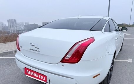 Jaguar XJ IV (X351), 2013 год, 1 650 000 рублей, 8 фотография