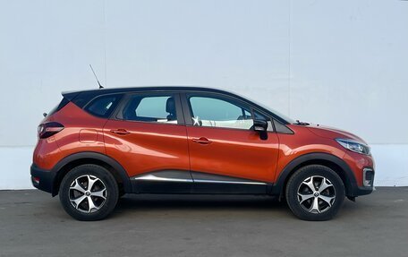 Renault Kaptur I рестайлинг, 2017 год, 1 390 000 рублей, 4 фотография