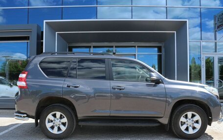 Toyota Land Cruiser Prado 150 рестайлинг 2, 2015 год, 3 750 000 рублей, 4 фотография
