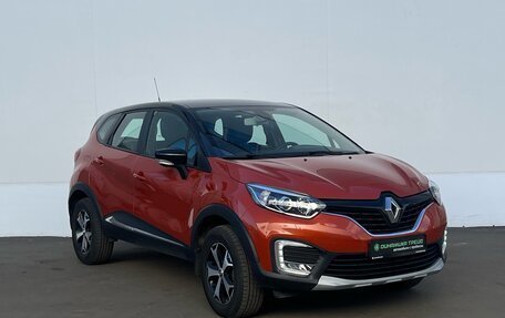 Renault Kaptur I рестайлинг, 2017 год, 1 390 000 рублей, 3 фотография