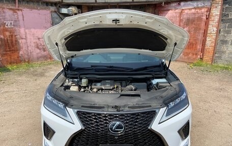 Lexus RX IV рестайлинг, 2019 год, 5 200 000 рублей, 3 фотография