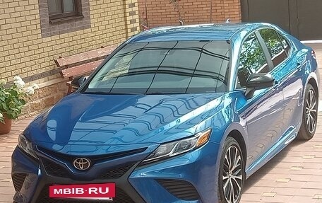Toyota Camry, 2019 год, 2 650 000 рублей, 3 фотография