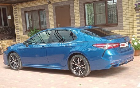 Toyota Camry, 2019 год, 2 650 000 рублей, 7 фотография