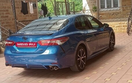 Toyota Camry, 2019 год, 2 650 000 рублей, 6 фотография