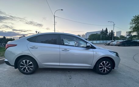 Hyundai Solaris II рестайлинг, 2021 год, 1 650 000 рублей, 5 фотография