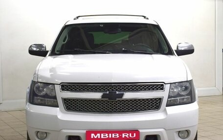 Chevrolet Tahoe III, 2011 год, 1 585 000 рублей, 2 фотография