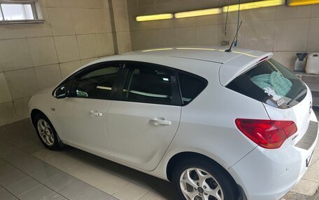 Opel Astra J, 2011 год, 790 000 рублей, 4 фотография