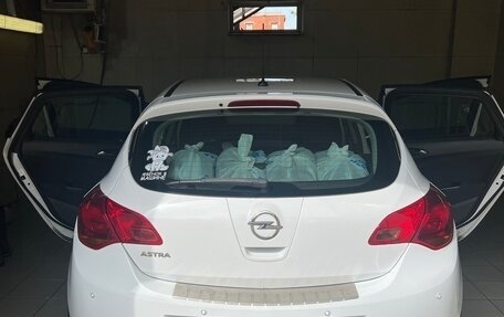 Opel Astra J, 2011 год, 790 000 рублей, 6 фотография