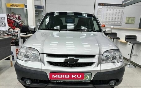 Chevrolet Niva I рестайлинг, 2017 год, 695 000 рублей, 2 фотография