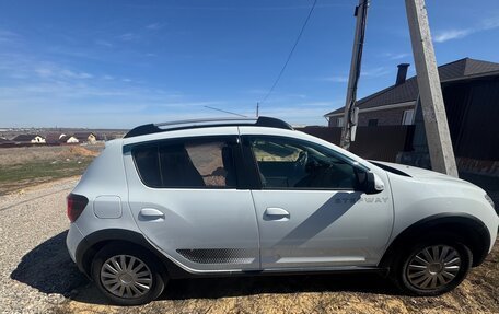 Renault Sandero II рестайлинг, 2017 год, 980 000 рублей, 2 фотография