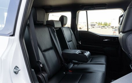 Toyota Land Cruiser Prado, 2024 год, 12 494 000 рублей, 7 фотография