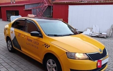 Skoda Rapid I, 2015 год, 470 000 рублей, 2 фотография
