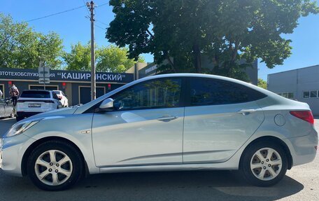 Hyundai Solaris II рестайлинг, 2011 год, 780 000 рублей, 7 фотография