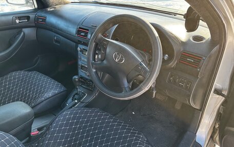 Toyota Avensis III рестайлинг, 2006 год, 645 000 рублей, 6 фотография