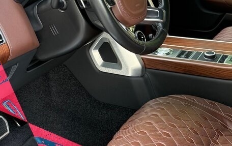 Land Rover Range Rover IV рестайлинг, 2022 год, 21 500 000 рублей, 4 фотография