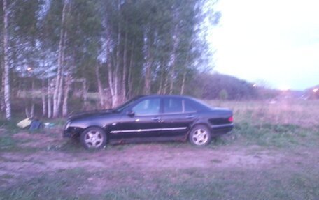 Mercedes-Benz E-Класс, 1998 год, 150 000 рублей, 6 фотография