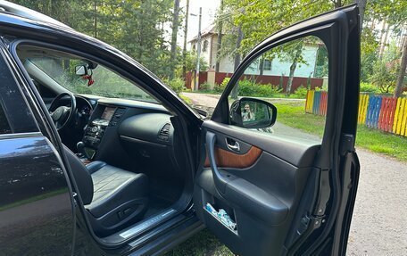 Infiniti QX70, 2014 год, 1 800 000 рублей, 11 фотография