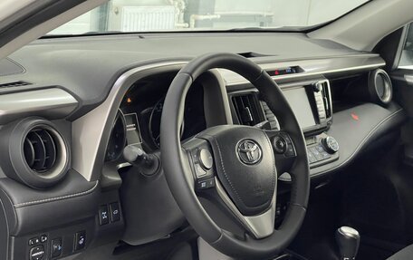 Toyota RAV4, 2017 год, 2 679 000 рублей, 8 фотография