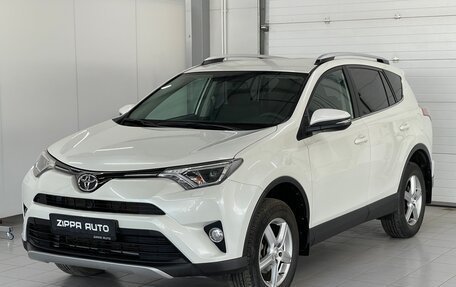 Toyota RAV4, 2017 год, 2 679 000 рублей, 3 фотография