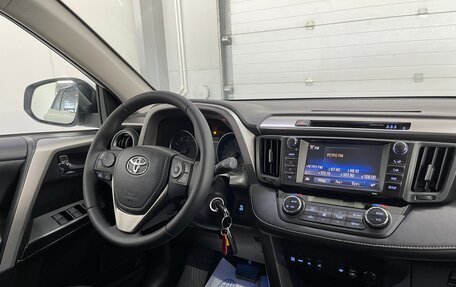 Toyota RAV4, 2017 год, 2 679 000 рублей, 9 фотография
