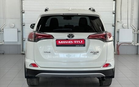 Toyota RAV4, 2017 год, 2 679 000 рублей, 5 фотография
