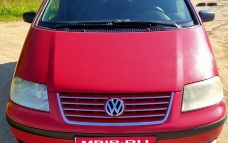 Volkswagen Sharan I рестайлинг, 2003 год, 670 000 рублей, 2 фотография