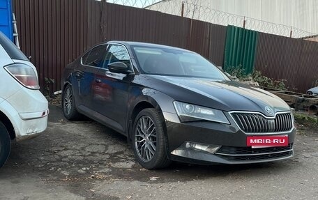 Skoda Superb III рестайлинг, 2017 год, 1 700 000 рублей, 3 фотография