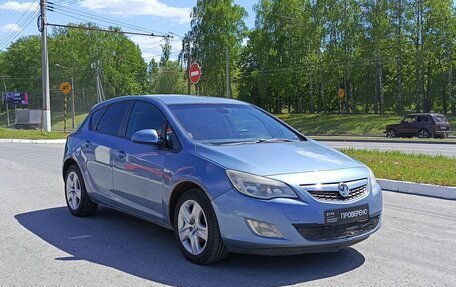 Opel Astra J, 2010 год, 490 000 рублей, 3 фотография