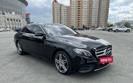 Mercedes-Benz E-Класс, 2019 год, 3 100 000 рублей, 3 фотография