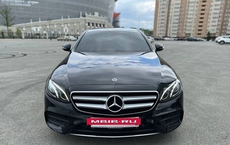 Mercedes-Benz E-Класс, 2019 год, 3 100 000 рублей, 2 фотография