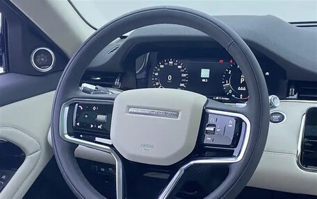 Land Rover Range Rover Evoque II, 2021 год, 3 135 000 рублей, 6 фотография