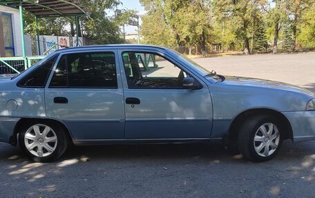 Daewoo Nexia I рестайлинг, 2012 год, 250 000 рублей, 2 фотография