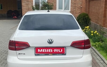 Volkswagen Jetta VI, 2015 год, 1 200 000 рублей, 2 фотография