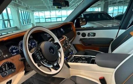 Rolls-Royce Cullinan, 2022 год, 31 990 000 рублей, 8 фотография