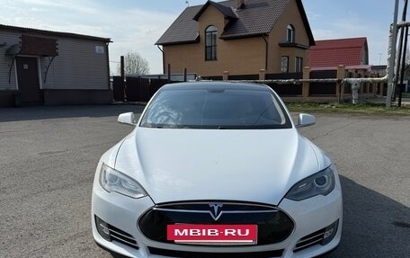 Tesla Model S I, 2013 год, 2 000 000 рублей, 4 фотография