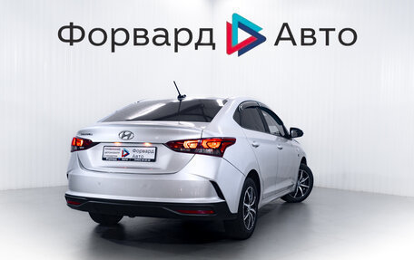 Hyundai Solaris II рестайлинг, 2021 год, 1 690 000 рублей, 7 фотография