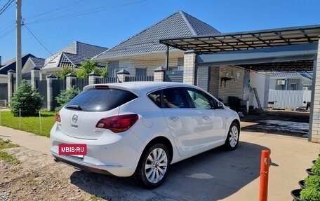 Opel Astra J, 2013 год, 870 000 рублей, 3 фотография