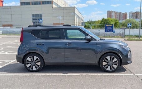 KIA Soul III, 2019 год, 1 950 000 рублей, 2 фотография
