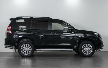 Toyota Land Cruiser Prado 150 рестайлинг 2, 2014 год, 3 650 000 рублей, 5 фотография