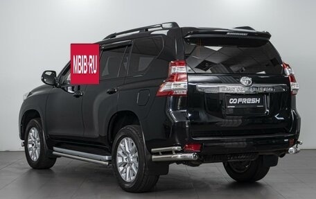 Toyota Land Cruiser Prado 150 рестайлинг 2, 2014 год, 3 650 000 рублей, 2 фотография