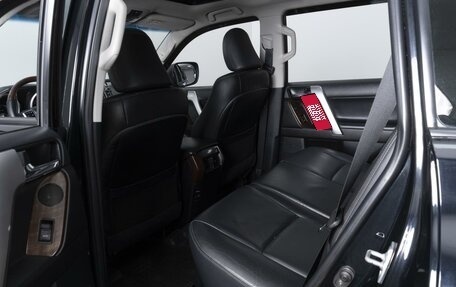 Toyota Land Cruiser Prado 150 рестайлинг 2, 2014 год, 3 650 000 рублей, 11 фотография