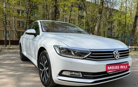 Volkswagen Passat B8 рестайлинг, 2019 год, 2 450 000 рублей, 2 фотография